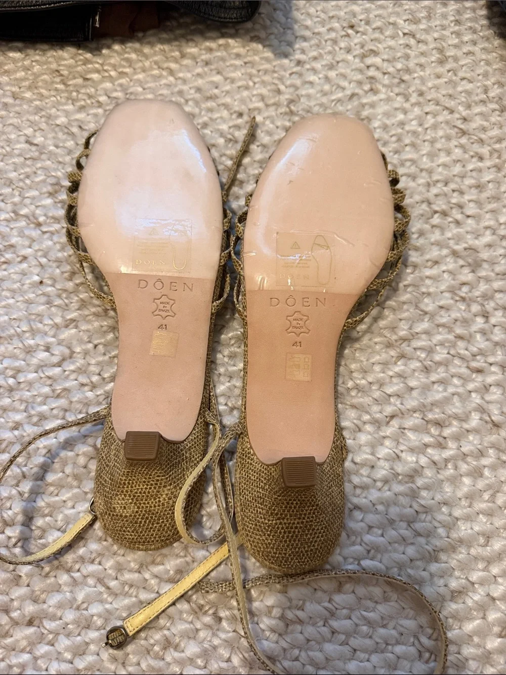 New DOEN sandal/kitten heel 41